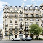 1 Bedroom Apartment Central Paris